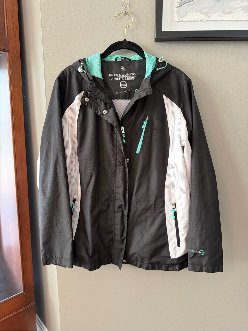 Free Country Black, White & Mint Hooded Windbreaker/Light Rain Jacket. XL